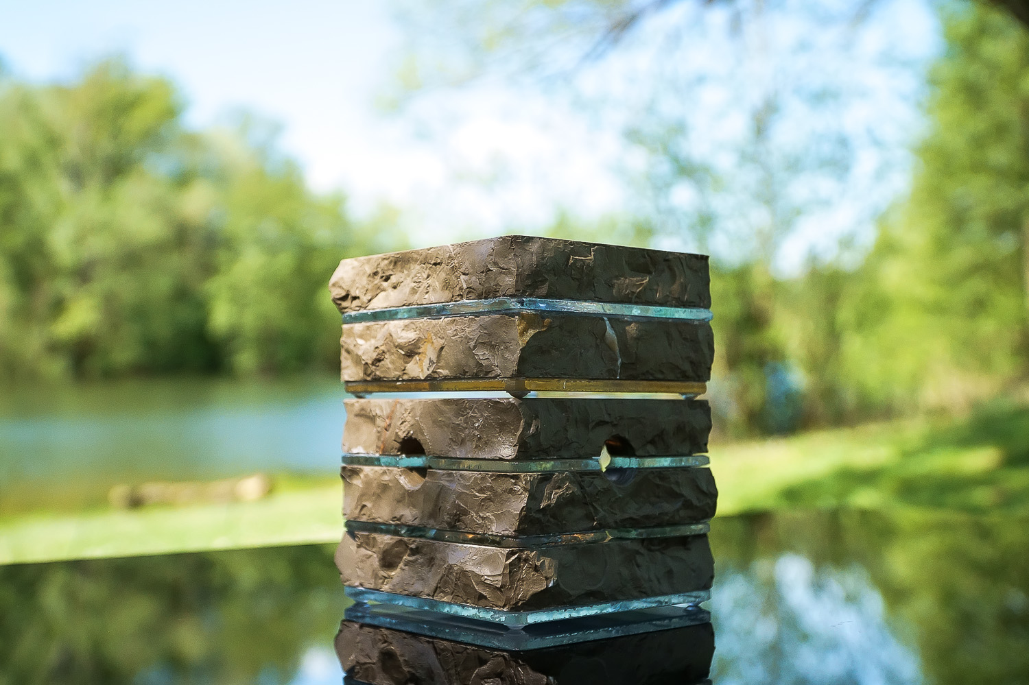 Lapis Nox stone lamp