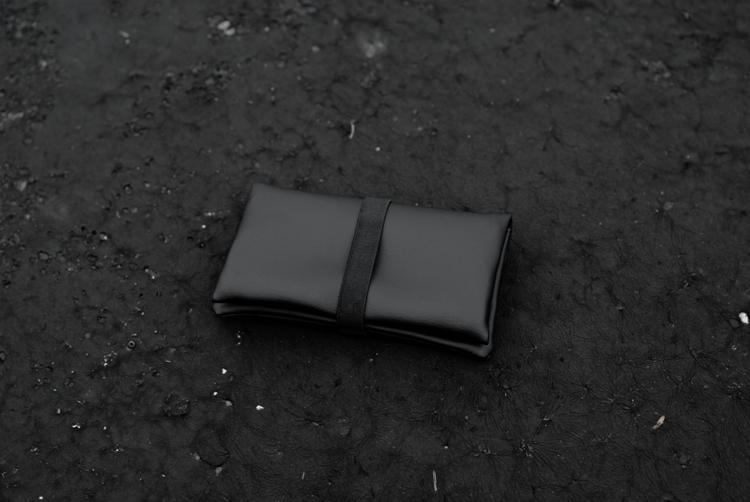 GREI tobacco pouch black