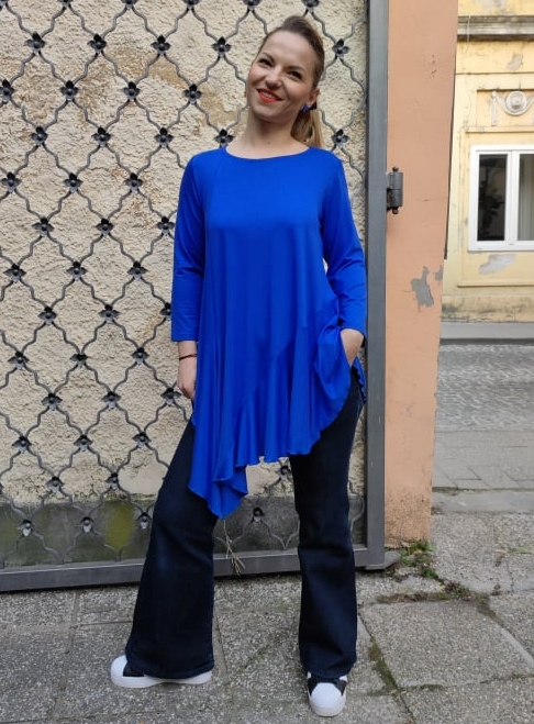 Ana Kraš clothes